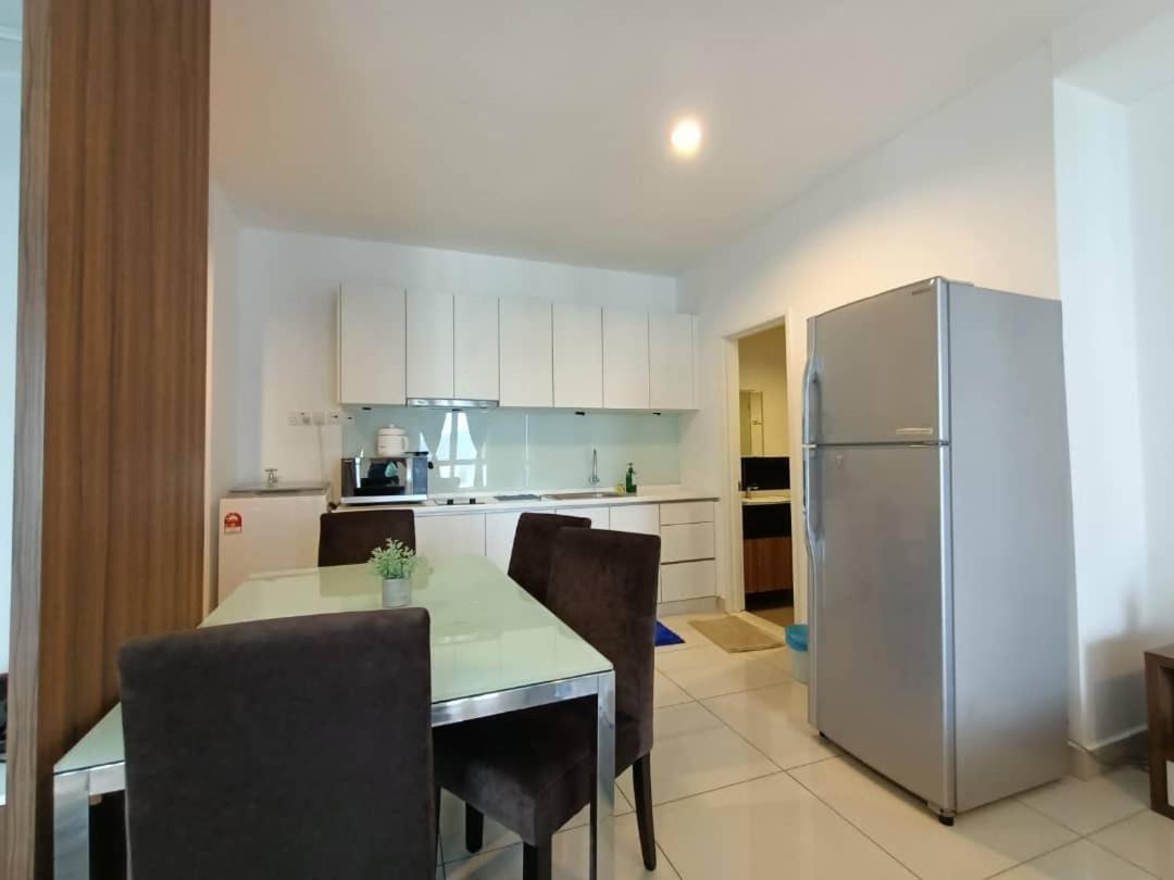 Family Suites At Mansion One By Maj George Town Dış mekan fotoğraf