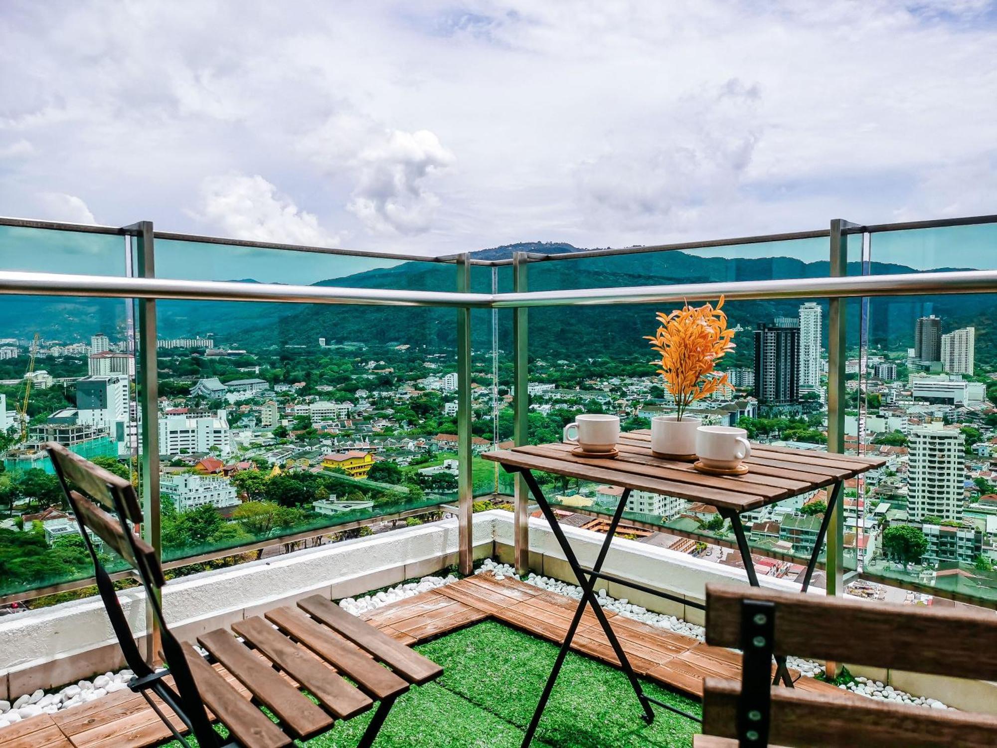Family Suites At Mansion One By Maj George Town Dış mekan fotoğraf