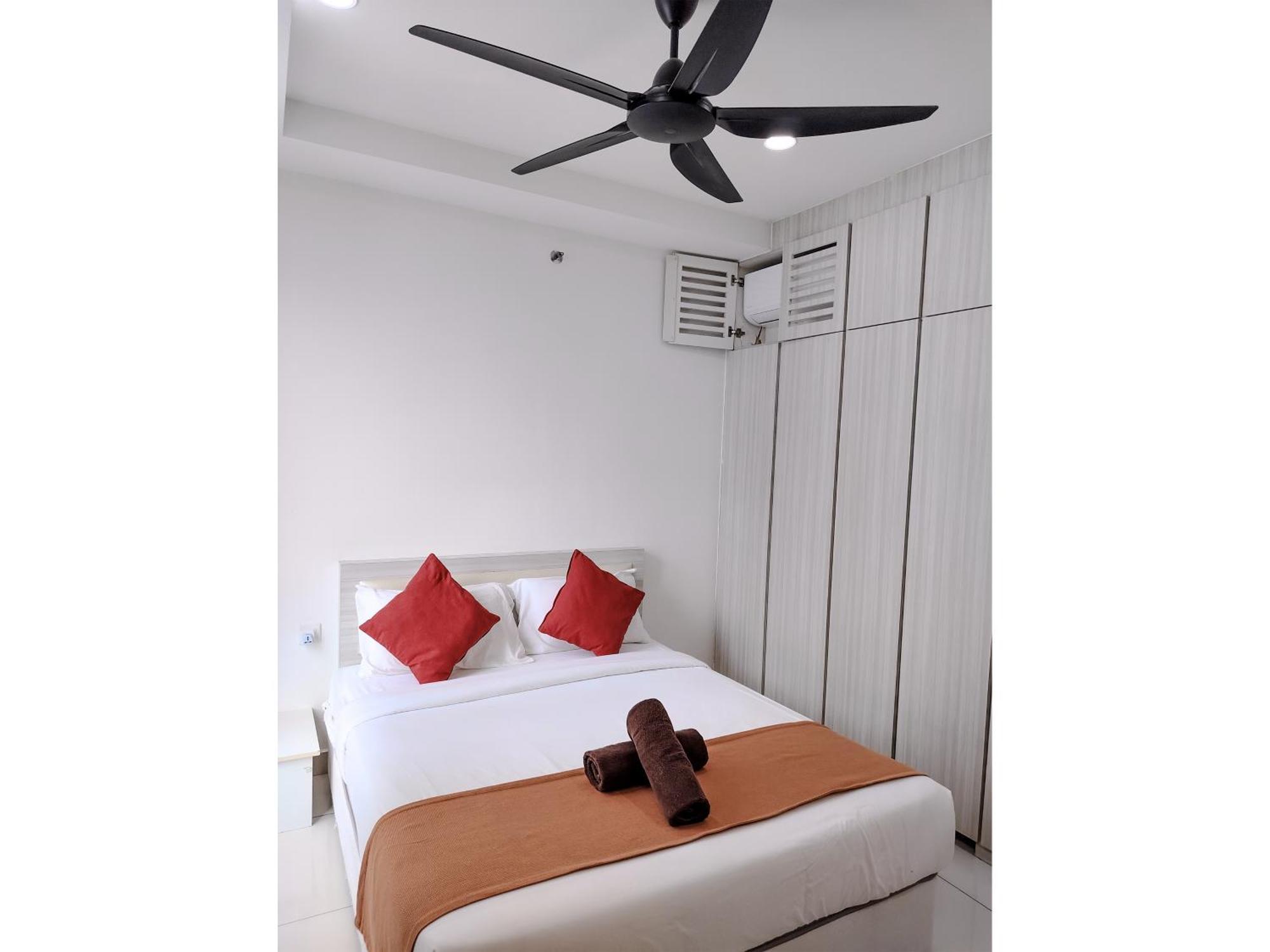 Family Suites At Mansion One By Maj George Town Dış mekan fotoğraf